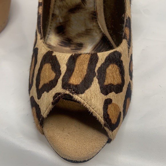 SAM EDELMAN Lorissa Leopard Print Spike Pumps! Size 7 1/2 print - Picture 9 of 12